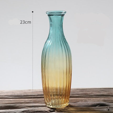 Vaso Vintage Europeu em Vidro em Relevo