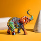 Estátua de Elefante Colorida e Moderna